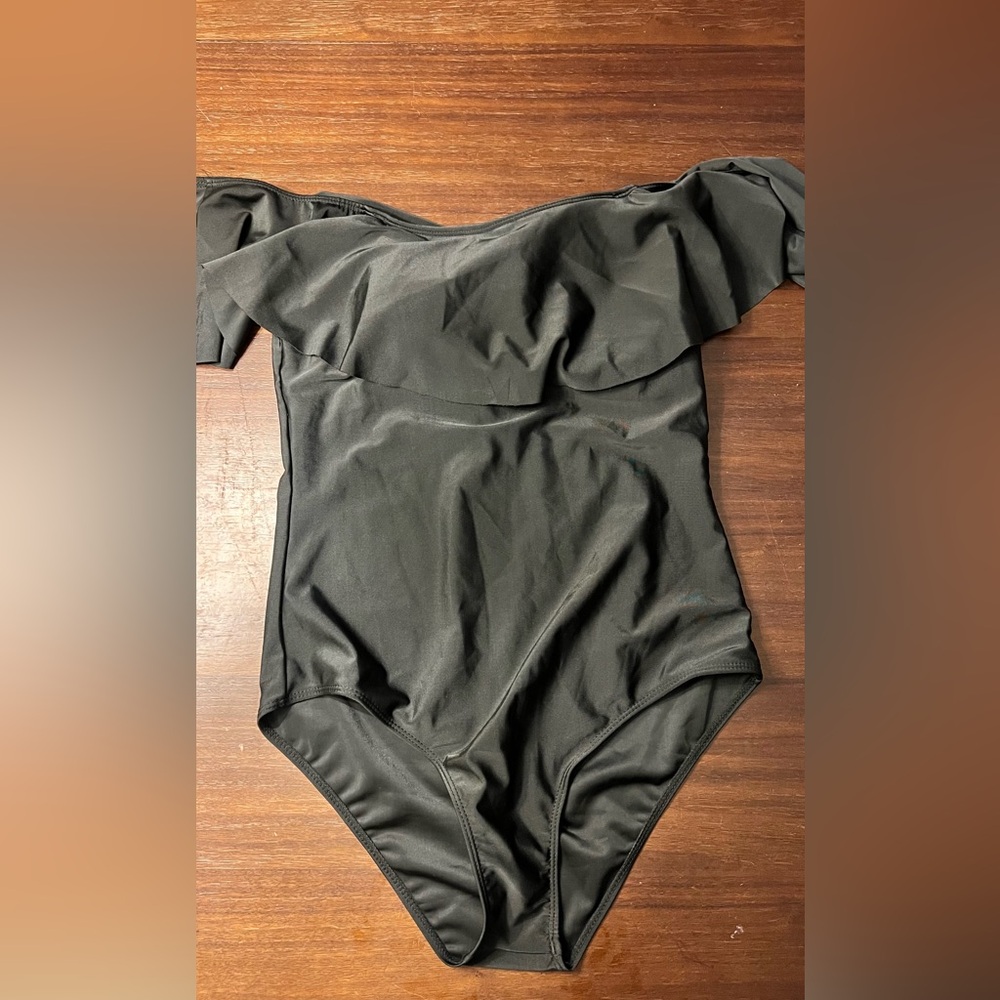 Women’s off the shoulder black bathing suit, 2XL, never worn